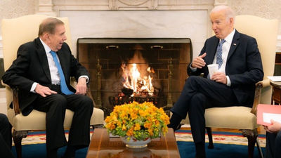 Biden muestra su apoyo a González Urrutia a tres días de su posible investidura