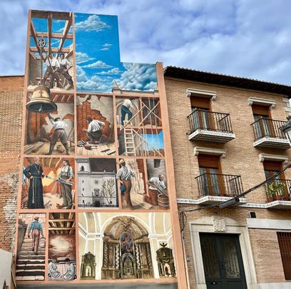 Mural sobre la Iglesia de San Esteban, en Fuenlabrada / AYTO FUENLABRADA