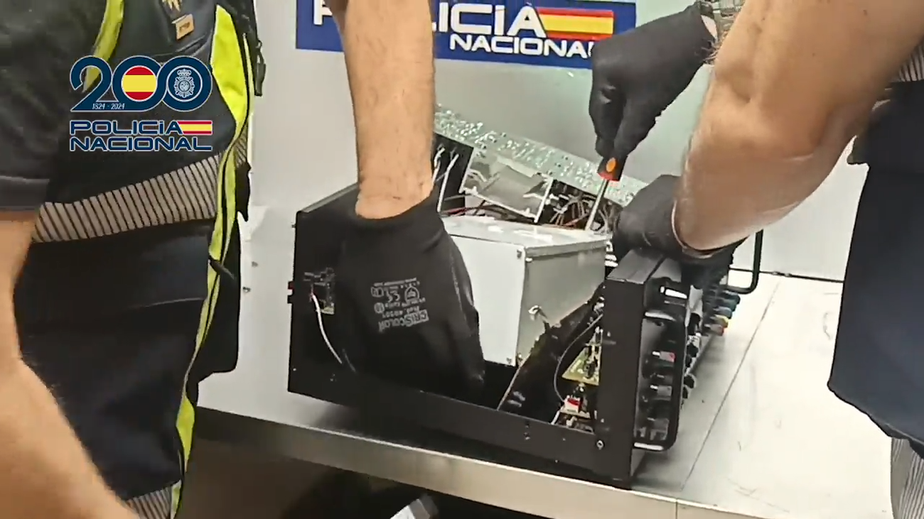 Detenido en Barajas con 2 kilos de cocaína escondidos en un amplificador de sonido