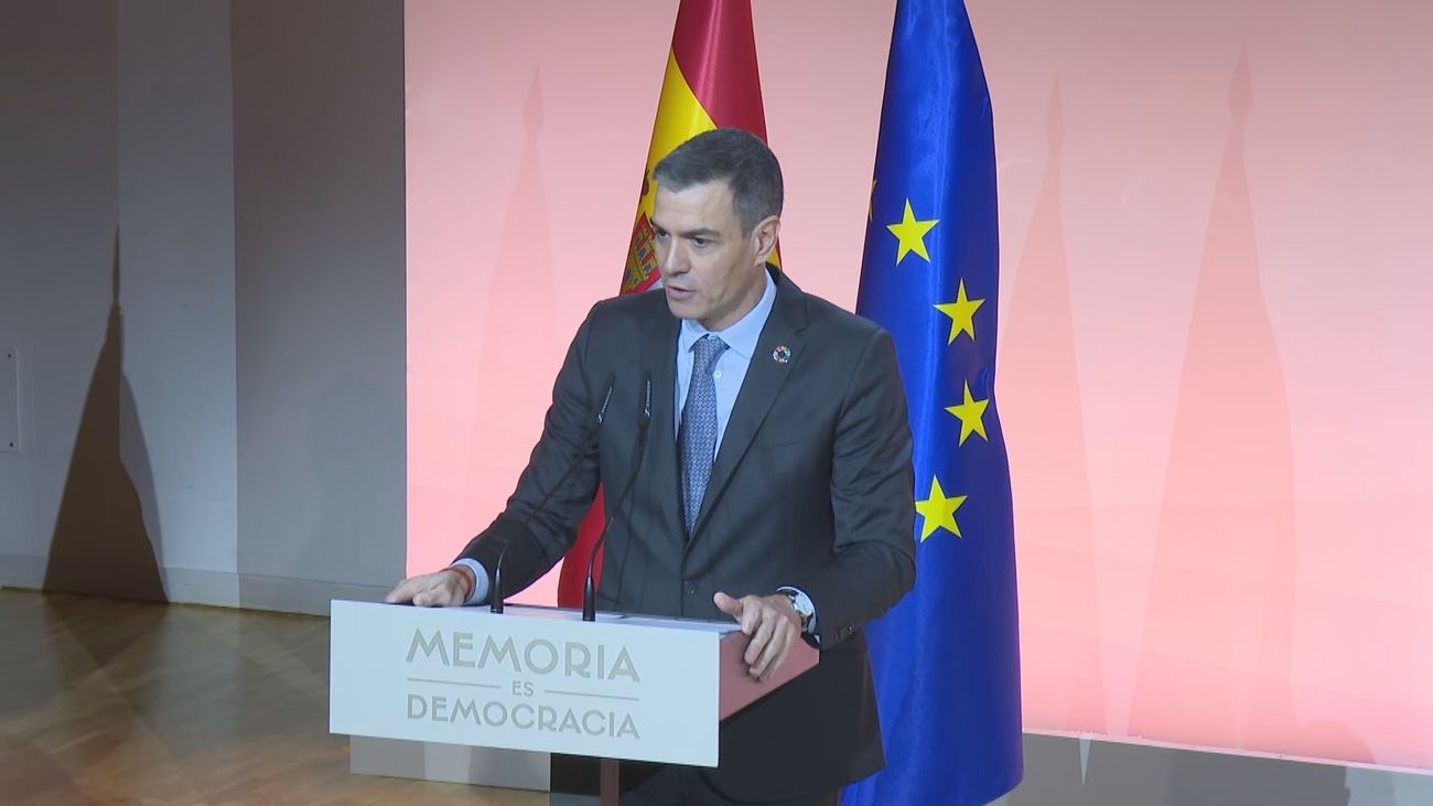 Políticos y periodistas tildan de "guerracivilista" las conmemoraciones de Sánchez por la muerte de Franco