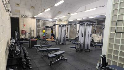 Abre el nuevo gimnasio municipal de Paracuellos de Jarama