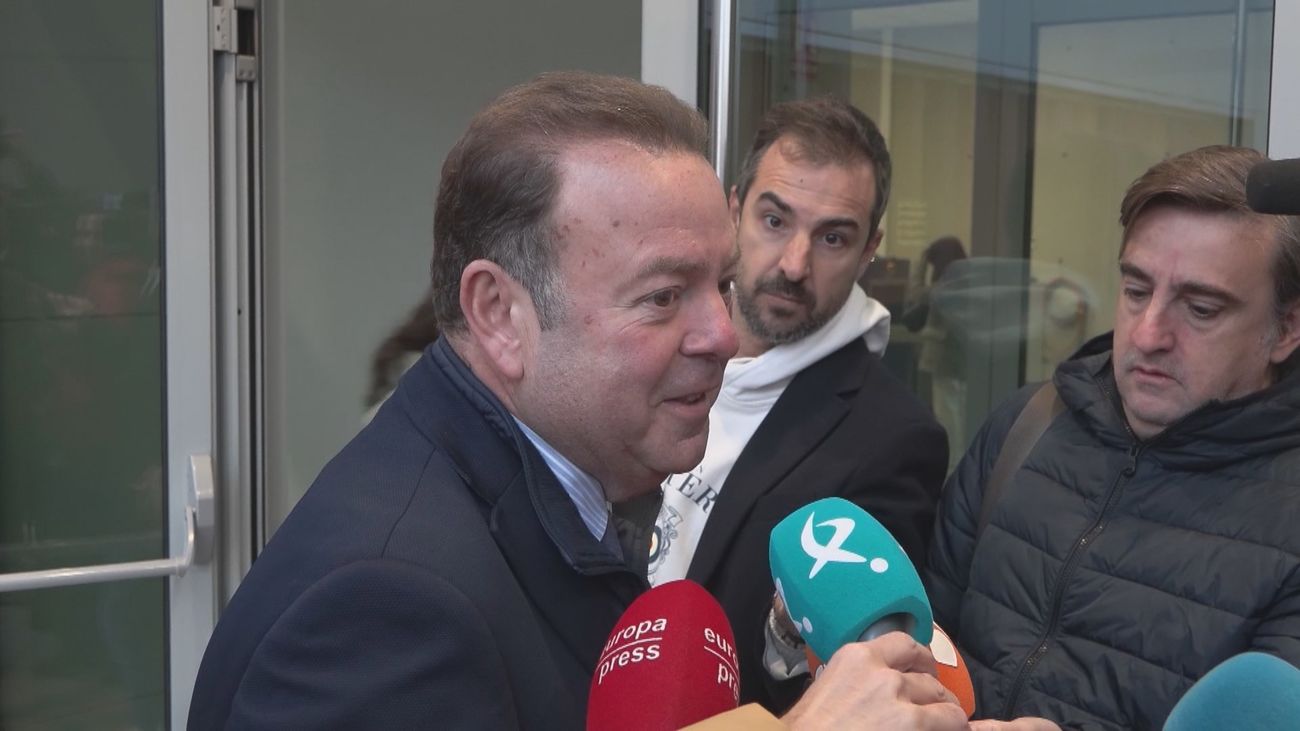 La defensa de David Sánchez no ve indicio criminal y dice que la causa suena a auditoría