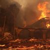 5 muertos, cientos de miles evacuados, preestrenos suspendidos... el balance de los incendios de California