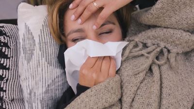 ¿Te estás sonando la nariz de la forma correcta? Consejos para aliviar la congestión y prevenir complicaciones