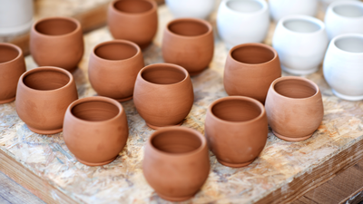 Cómo convertirnos en auténticos alfareros con este taller de cerámica de Arturo Soria