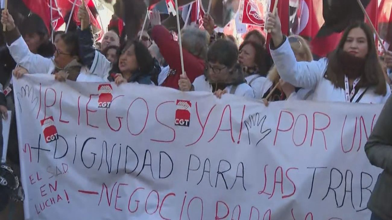 Trabajadoras del Servicio de Ayuda a Domicilio de Madrid exigen mejoras salariales