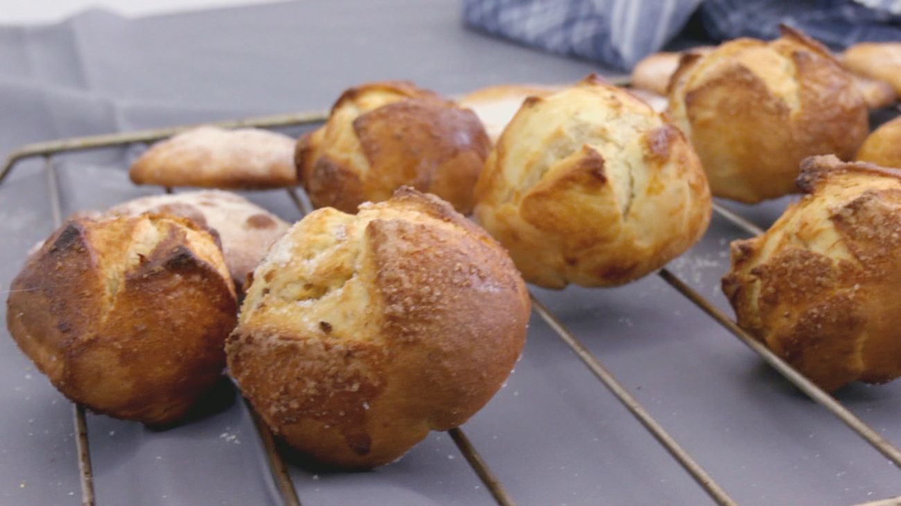 Dulces o salados ¿cómo se cocinan los panecillos de San Antón?