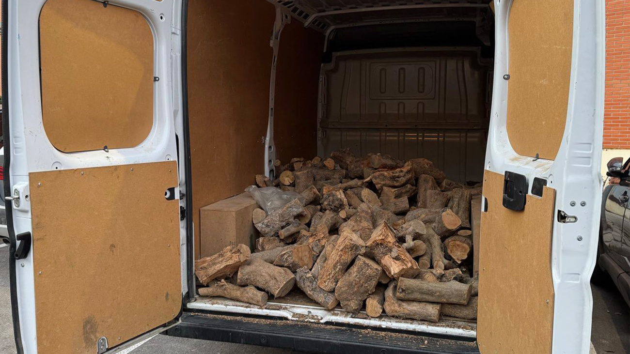 Detenidos por robar media tonelada de leña en una finca de Villarejo de Salvanés