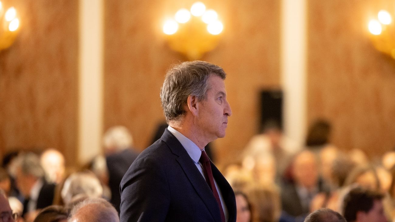 Feijóo  dice  que Sánchez no  cesa al fiscal general porque hizo lo que le ordenó