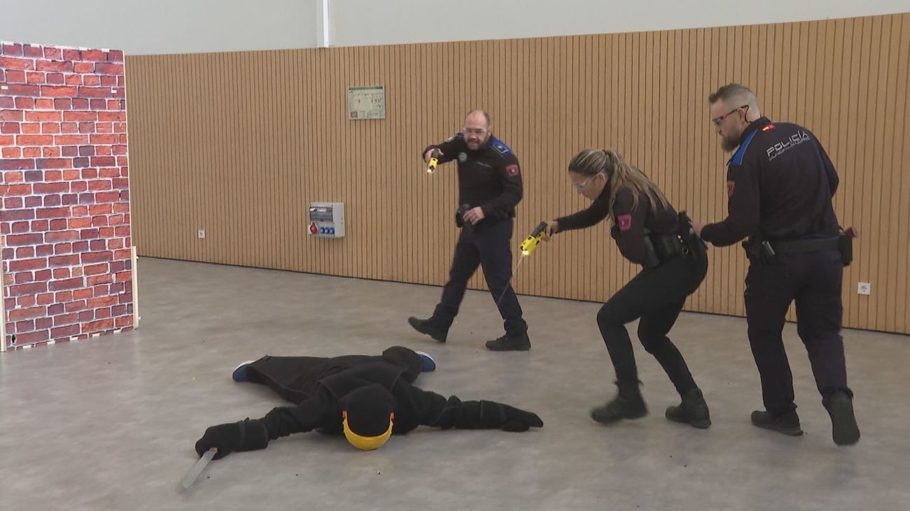 La Policía Municipal sólo ha tenido que disparar en 13 ocasiones las pistolas 'táser' desde su implantación