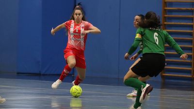Futsi Navalcarnero recupera la sonrisa en la liga femenina de fútbol sala