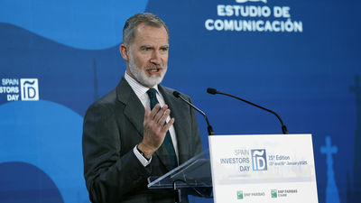 Felipe VI alerta de la ola de proteccionismo y destaca a España como ejemplo de apertura