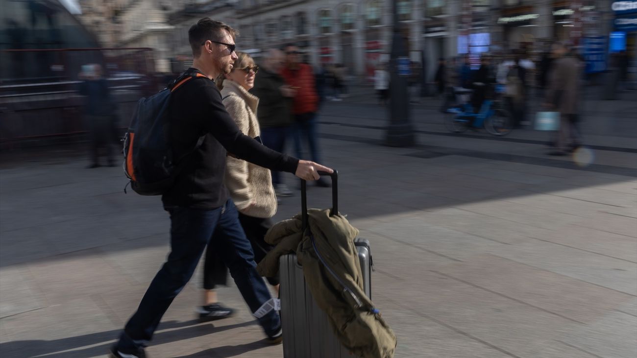 España bate récord con 94 millones de turistas en 2024