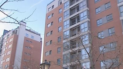 Ayuso carga contra un Gobierno "al que le come un problema de vivienda en España" mientras Madrid "aporta soluciones"