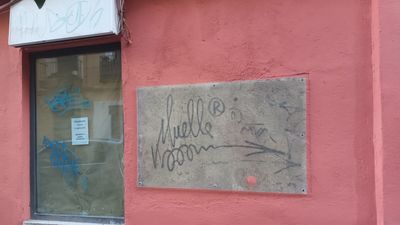 El grafiti de Muelle en la Cava Alta vuelve a lucir tras concluir su restauración