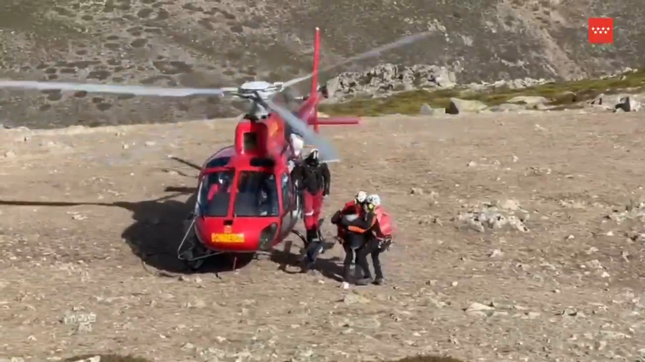 Rescatado un joven senderista tras sufrir una lesión de tobillo en La Maliciosa
