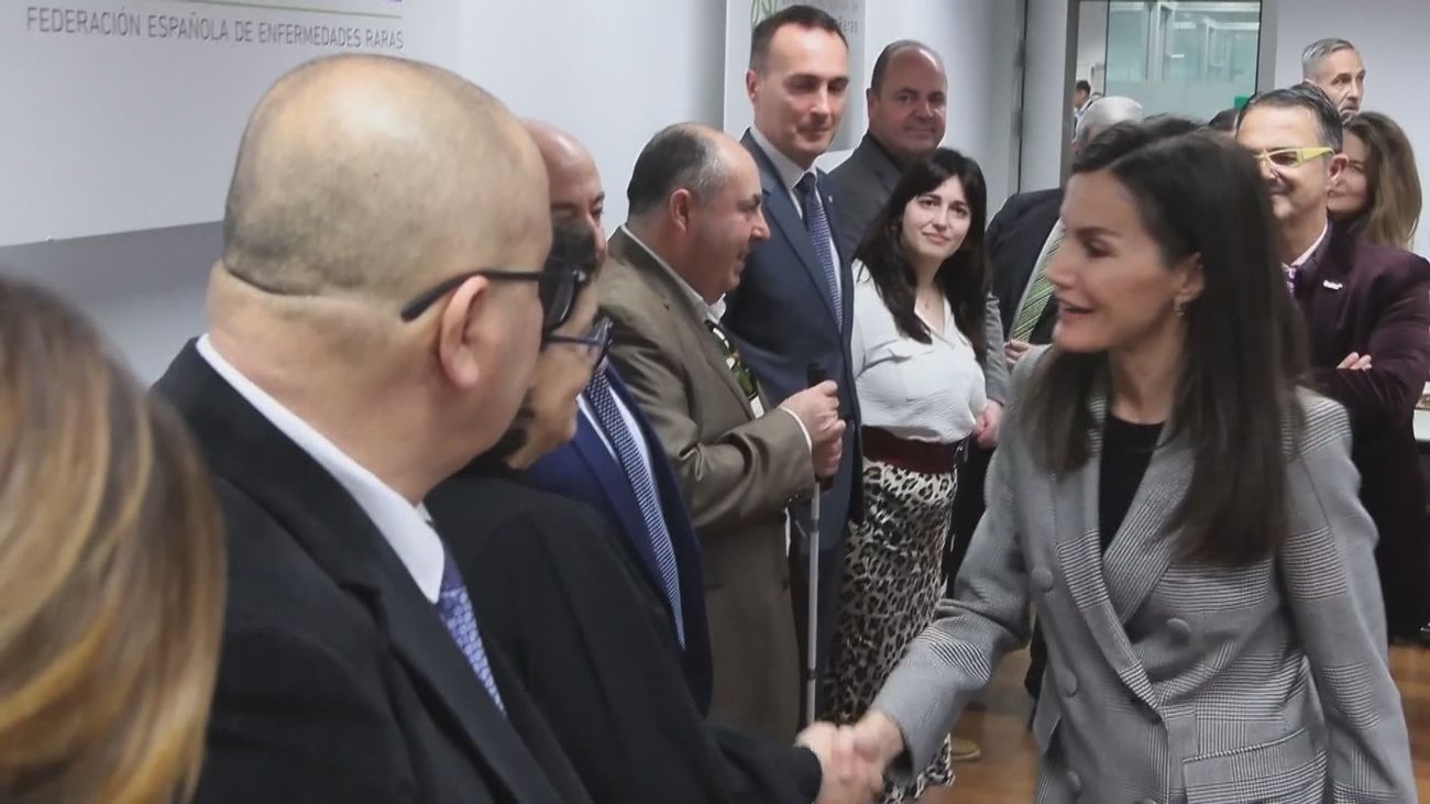 La reina Letizia y FEDER abordan los retos de 2025 sobre la atención directa a personas con enfermedades raras