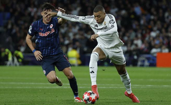 Mbappé ante el Salzburgo / EFE