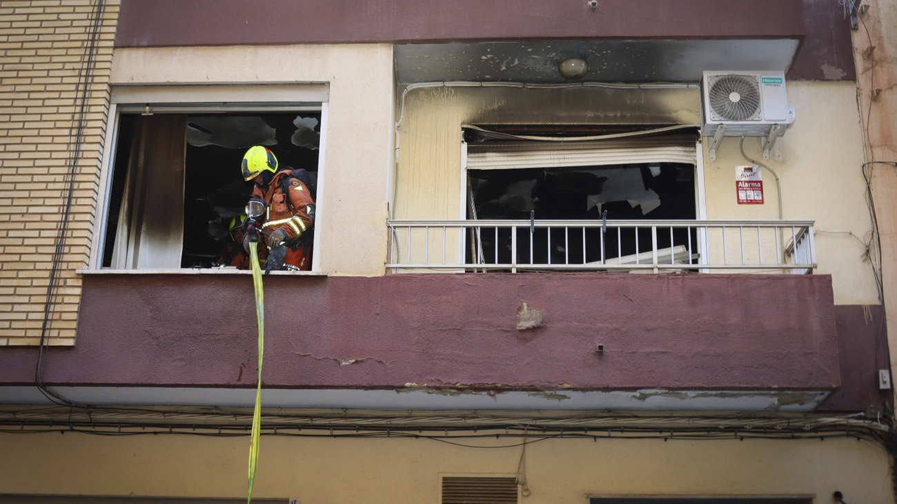 Cuatro fallecidos en varios incendios en Huelva, Valencia, Cádiz y Pontevedra