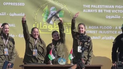 Hamás libera a cuatro mujeres soldado israelíes a cambio de 200 presos palestinos