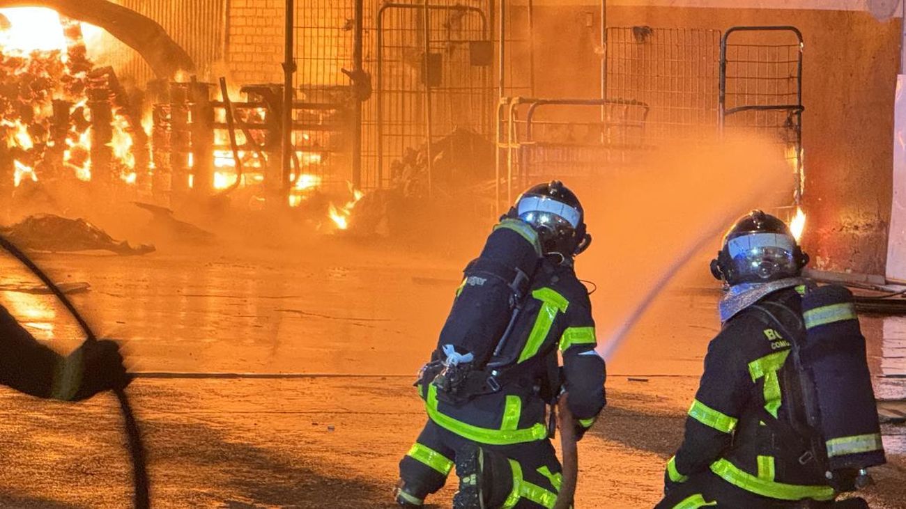 La Comunidad de Madrid aumentará un 6% su plantilla de bomberos en el primer semestre de este año