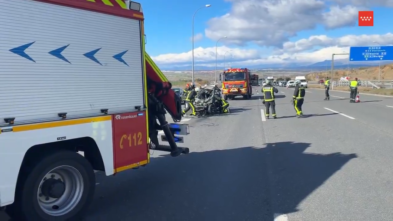 Muere un conductor tras colisionar con un camión en la M-50, en Paracuellos