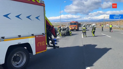 Muere un conductor tras colisionar con un camión en la M-50, en Paracuellos