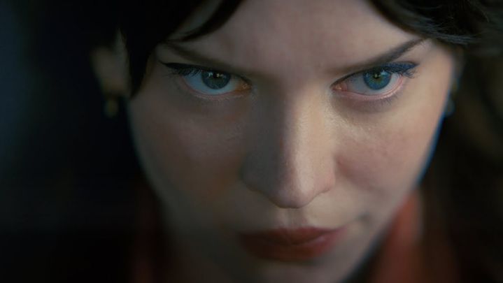 'La acompañante' / WARNER