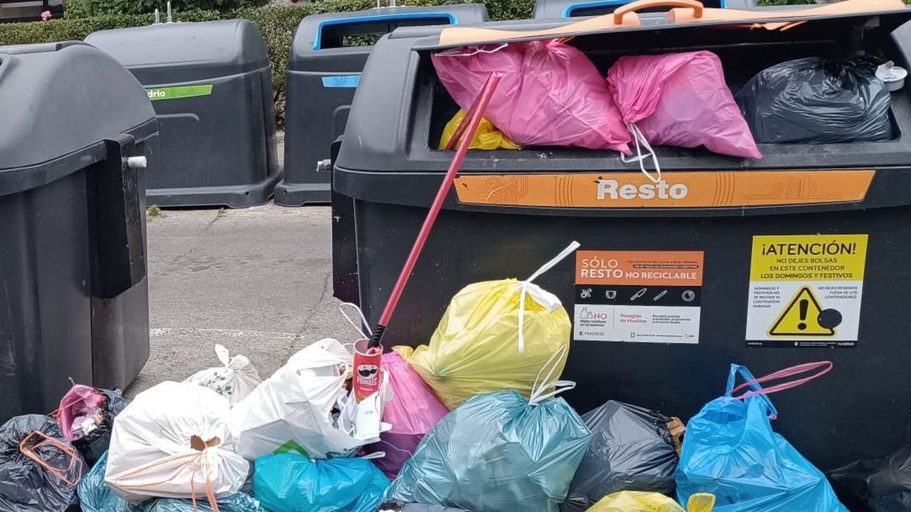 Contenedores 'piloto' en Usera para  combatir el abandono de basura en la calle