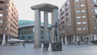La plaza de Dalí recuperará la fuente ornamental tras las obras de remodelación