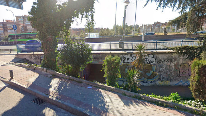 Paso inferior de la A-5 de la calle San Juan de la Mata / Google Maps