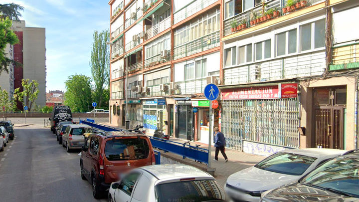 Paso inferior de la A-5 en la calle Villavaliente / Google Maps