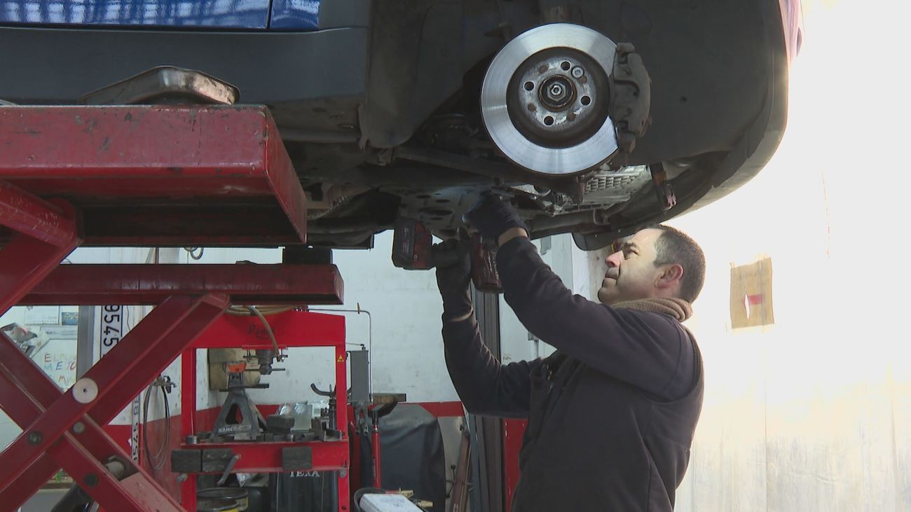 Madrid busca mecánicos para evitar el cierre de más talleres