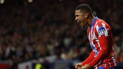 2-0. El Atlético resuelve en el descuento un incómodo partido ante el Mallorca