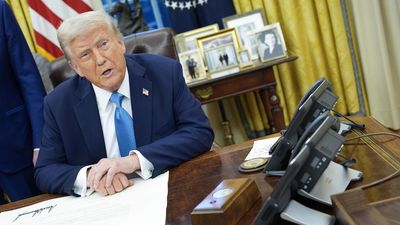 Trump impondrá también aranceles a los productos de la Unión Europea