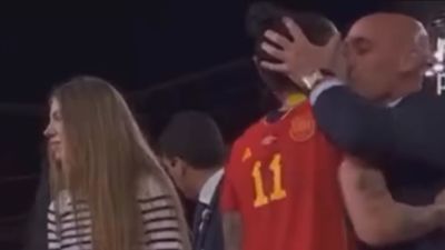 Comienza el juicio a Rubiales, que se enfrenta a más de dos años de cárcel por el beso a Jenni Hermoso