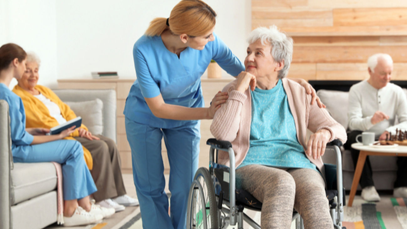 Formación y Empleo para trabajar en residencias de personas dependientes