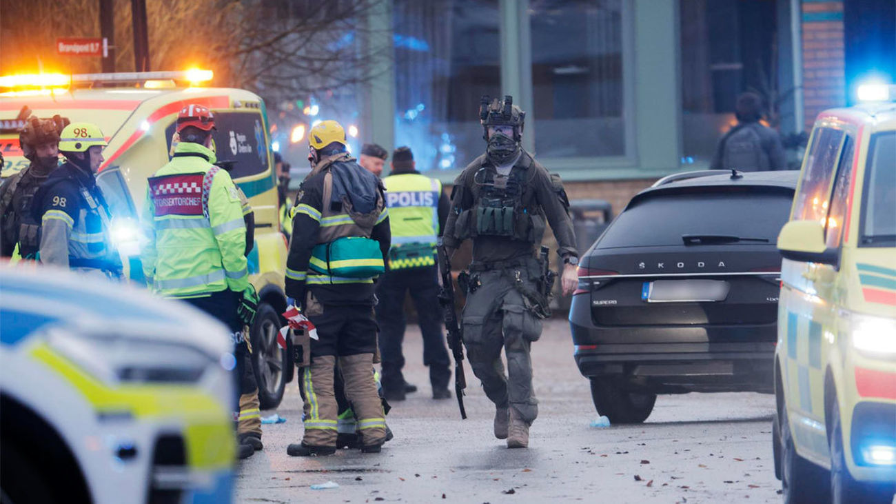La Policía sueca confirma una decena de muertos en el tiroteo en una escuela de adultos en Suecia
