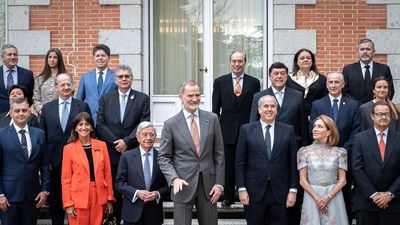 Felipe VI recibe en audiencia a los presidentes de las 17 Academias Iberoamericanas de Gastronomía