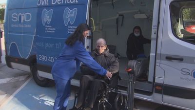 Dentistas 'sobre ruedas' para atender en Madrid a personas con movilidad reducida
