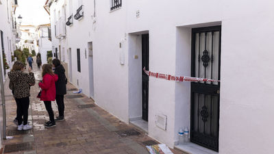 Detenido un hombre por asesinar a su mujer  en presencia de sus hijos en Benalmádena