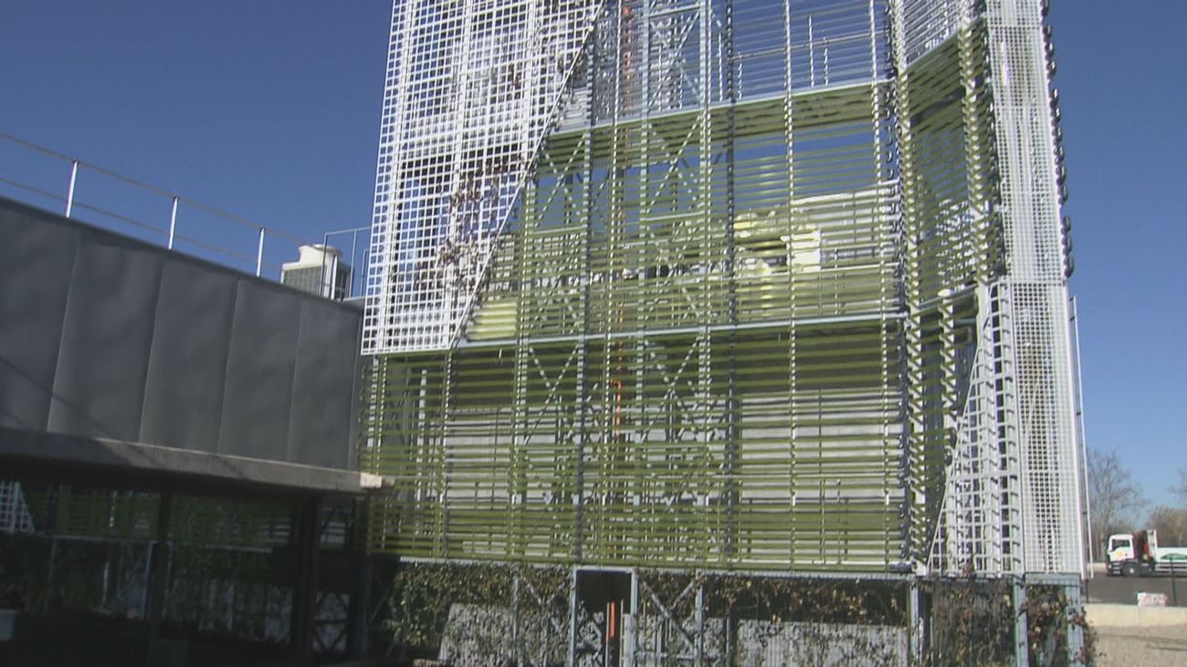 Alcorcón estrena un sistema pionero para depurar el aire y el agua a través de microalgas