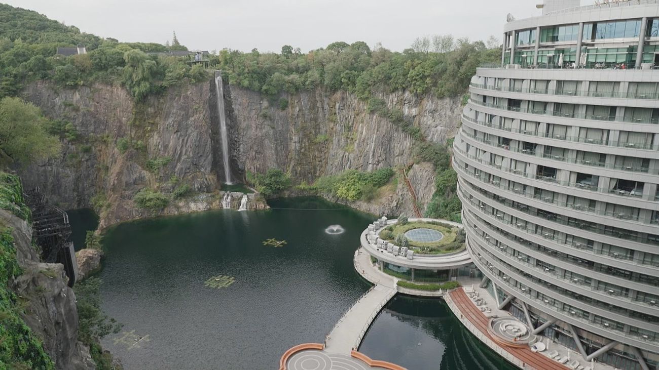 Habitaciones subterráneas y submarinas, así es el hotel InterContinental Wonderland de Shanghái