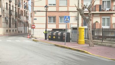 Muere una mujer de 74 años atropellada por un camión de la basura en Tielmes