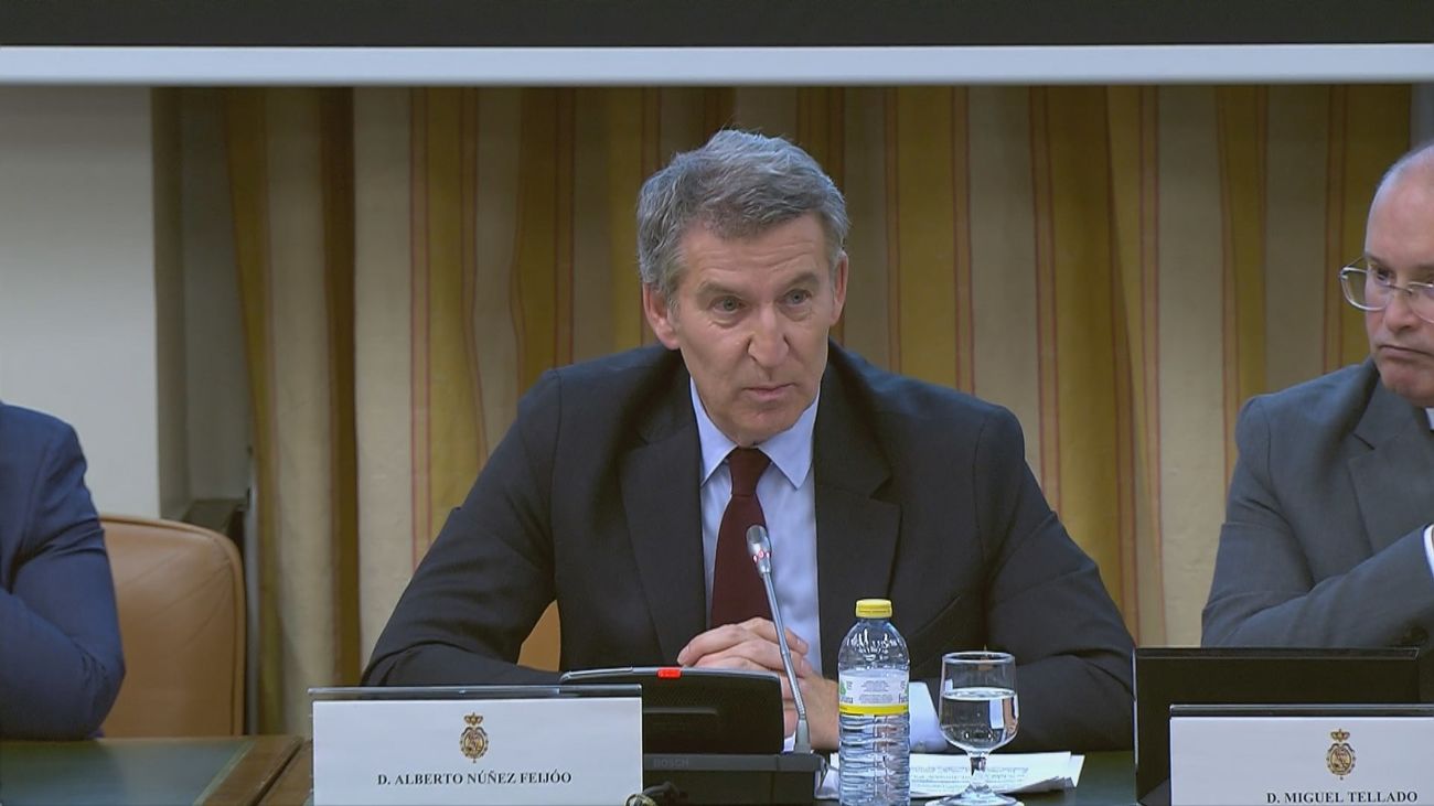Feijóo acusa a Sánchez de pretender "el poder para escapar de la Justicia"