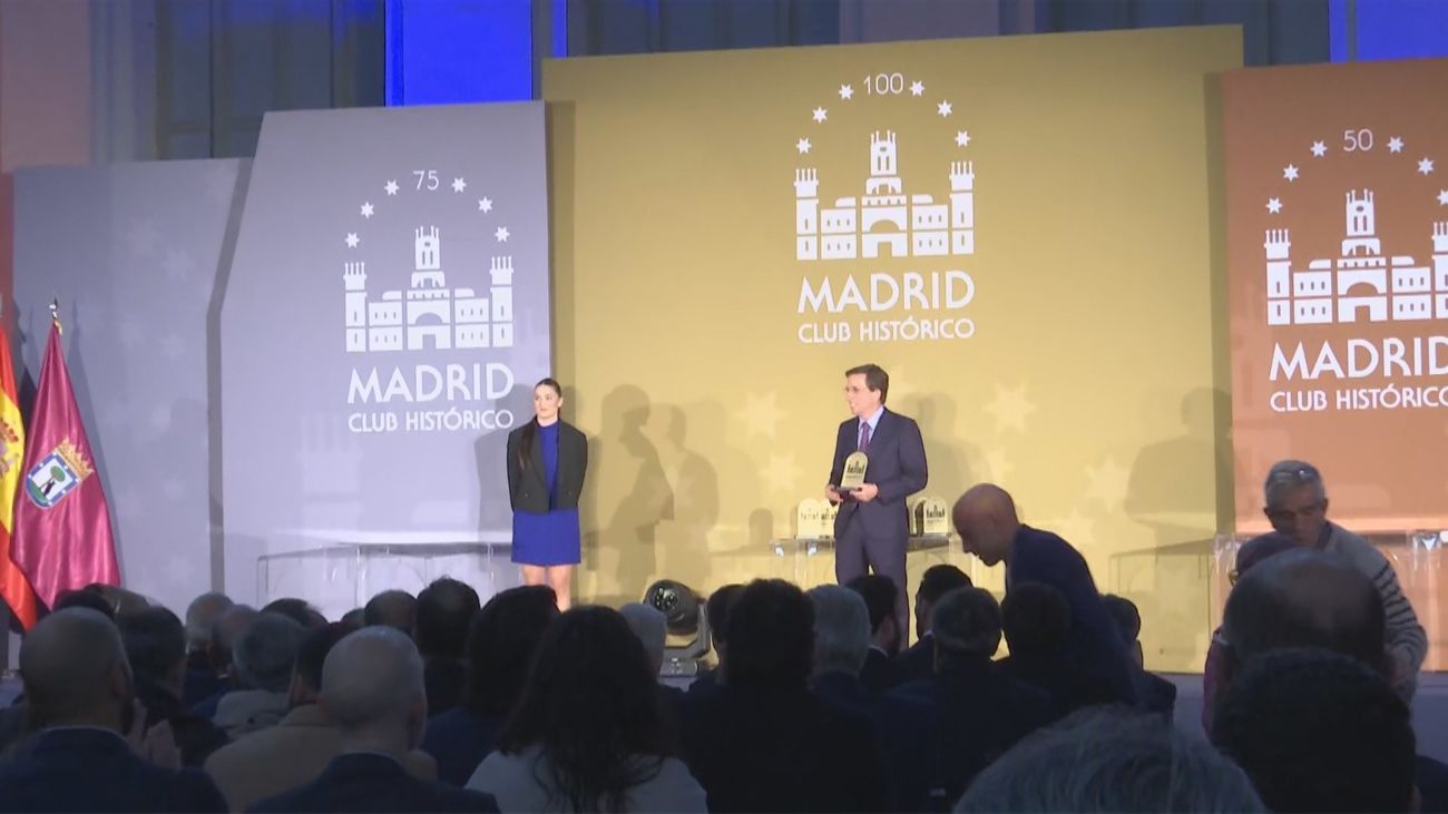 El Ayuntamiento de Madrid rinde homenaje a los clubes históricos deportivos de la ciudad
