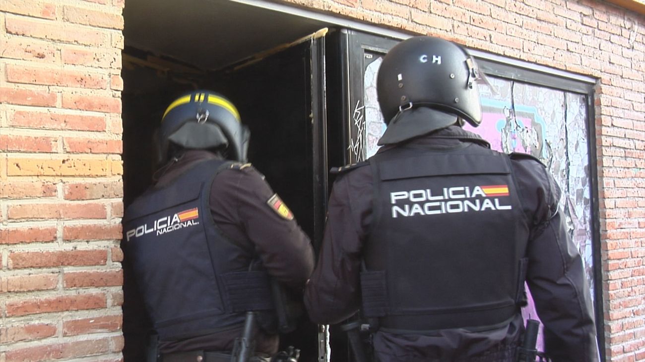 La Policía Nacional actúa contra los 'afters' ilegales de Carabanchel