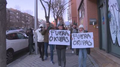 Ayuso carga contra la "inacción ideológica" del Gobierno frente a la ocupación