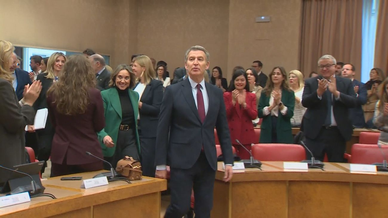 Feijóo caricaturiza al Gobierno "decadente" de Sánchez como "una unidad de borrado de delitos"