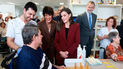 Los Reyes conocen historias de superación en el Hospital de Parapléjicos de Toledo